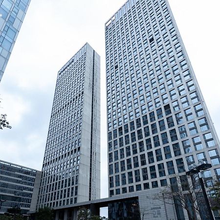 Guangzhou Xing Yi International Apartment - Poly World Branch Экстерьер фото