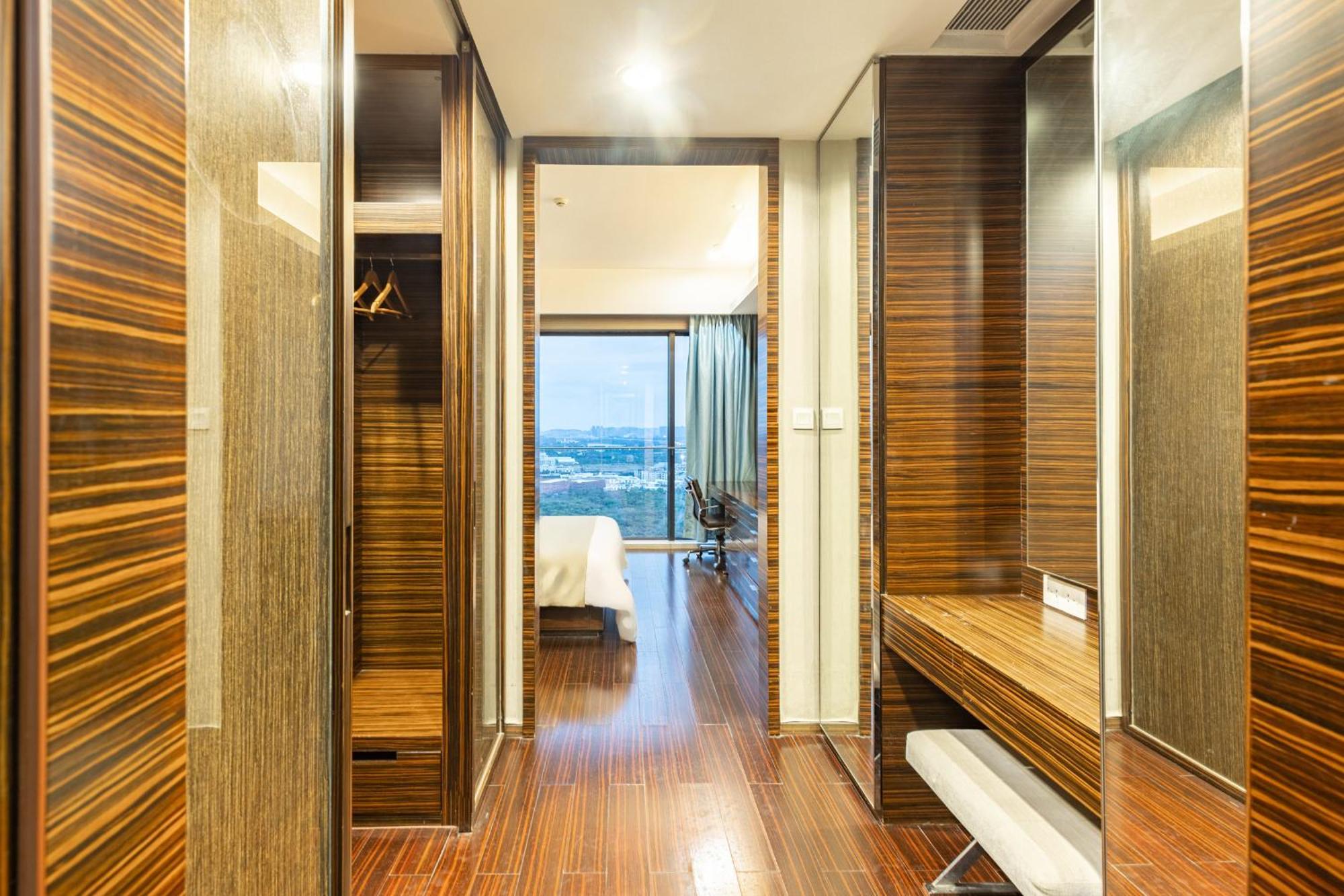 Guangzhou Xing Yi International Apartment - Poly World Branch Экстерьер фото