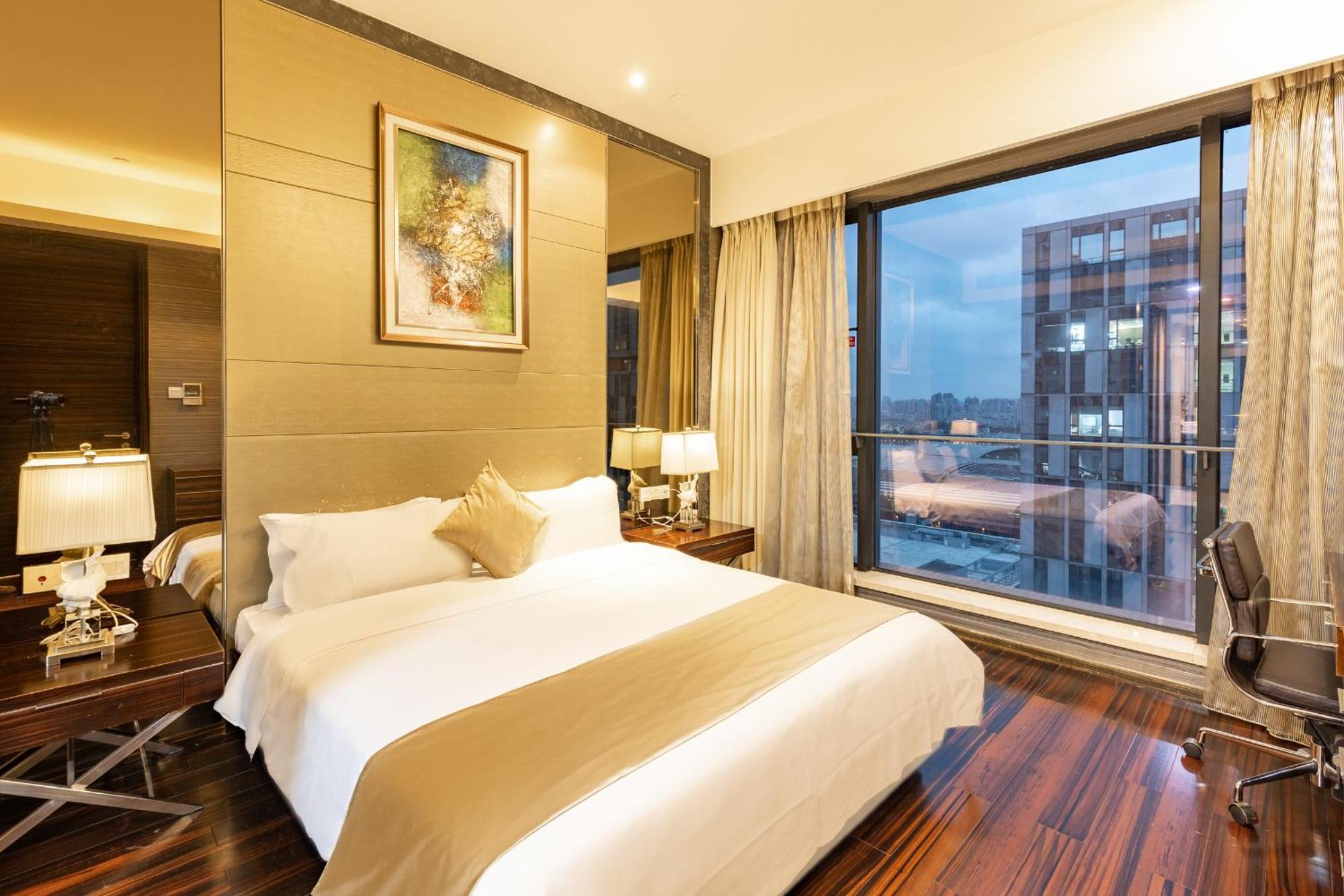 Guangzhou Xing Yi International Apartment - Poly World Branch Экстерьер фото